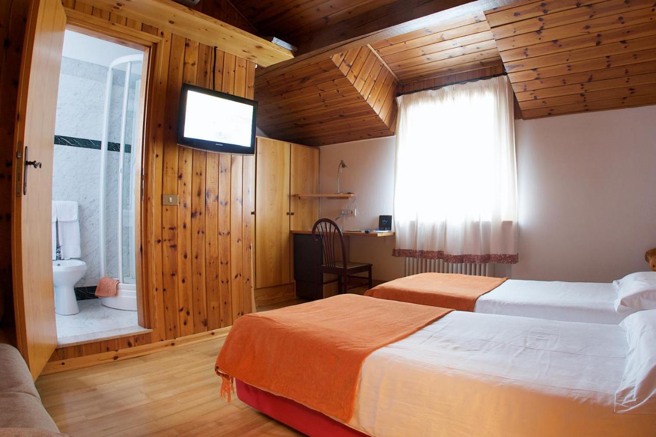 Locanda San Lorenzo Puos dʼAlpago Buitenkant foto
