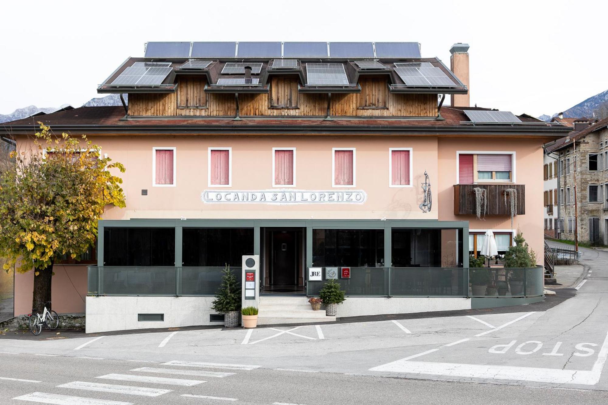 Locanda San Lorenzo Puos dʼAlpago Buitenkant foto